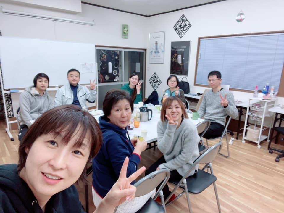 鼻の下を伸ばして参加